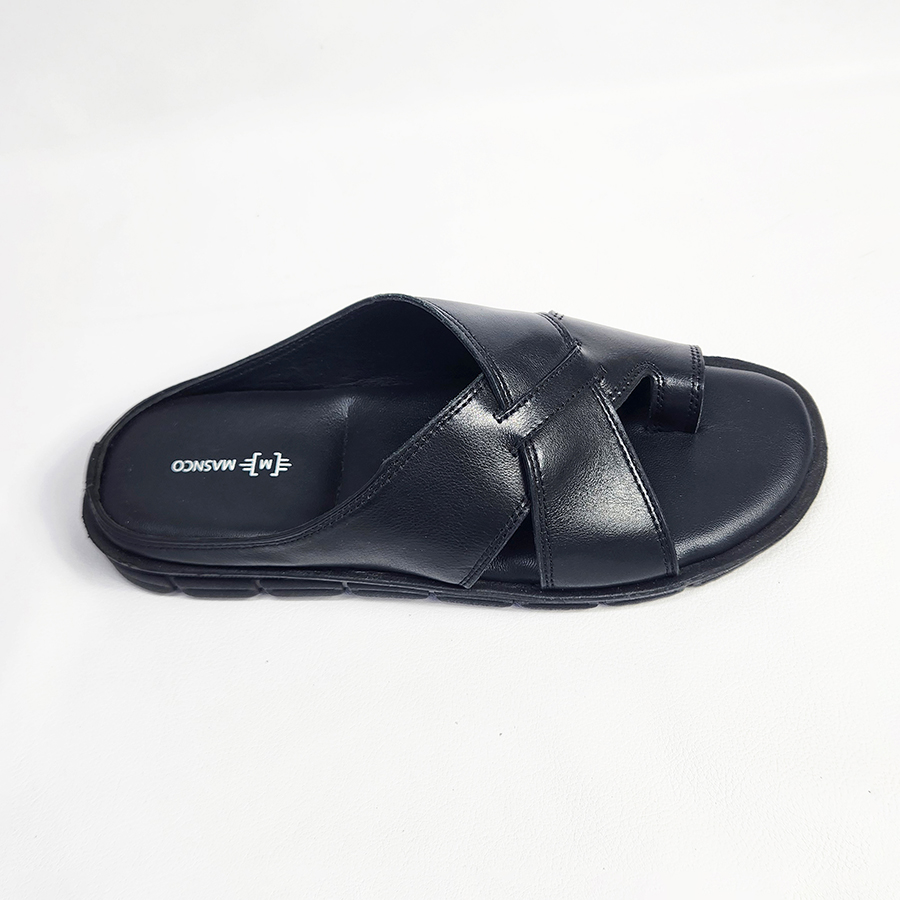 Lightweight Leather Sandal in Black