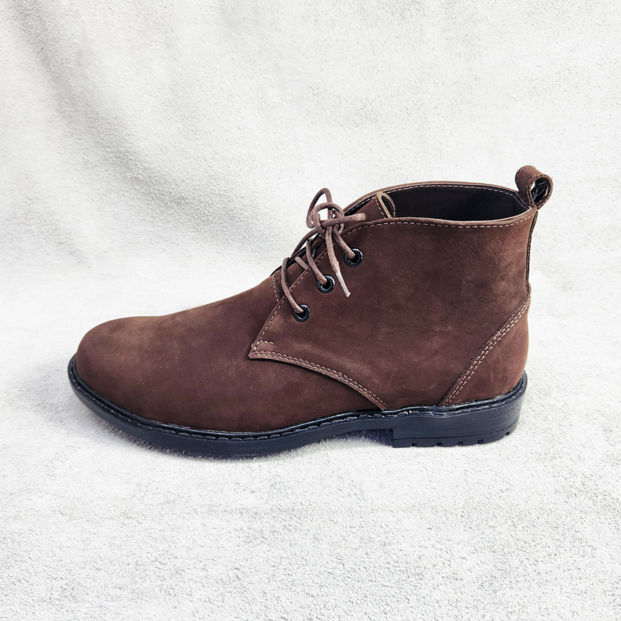 Men’s Leather Chukka Boots