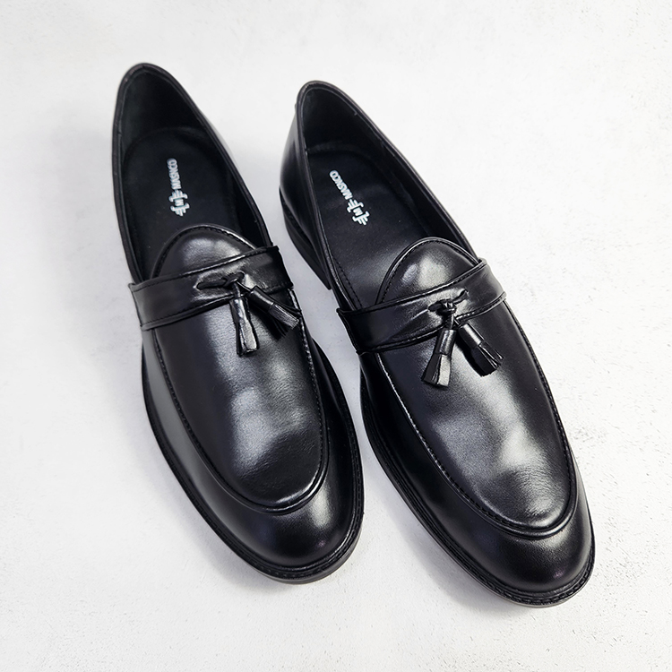 Comfortable Leather Loafer In Black