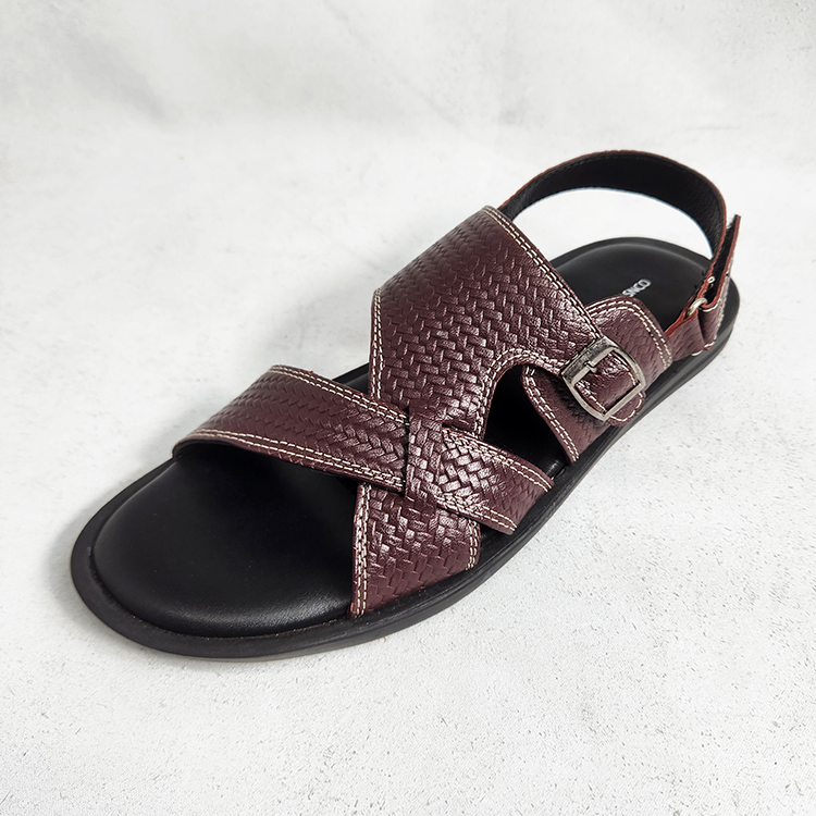 Men’s Back Belt Sandal in Wine