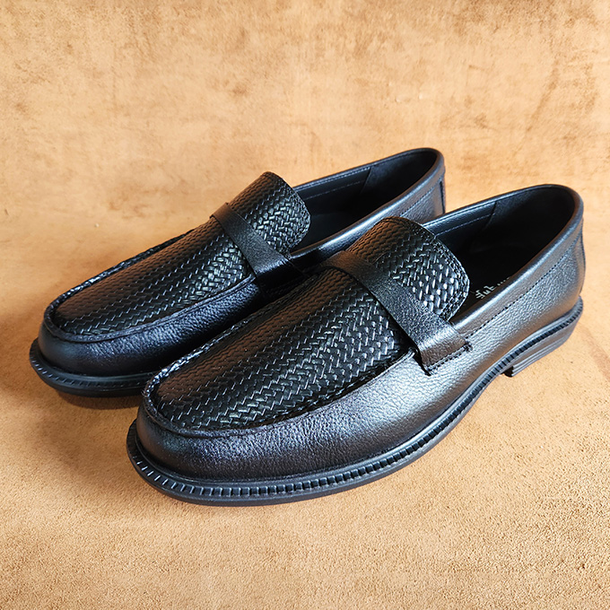 Lightweight & Comfortable Leather Loafer