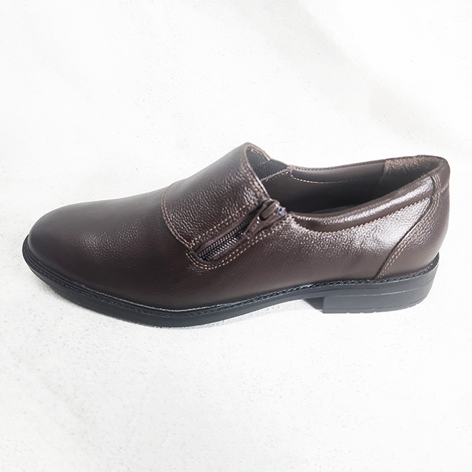 Easy to Wear Leather Shoe (Elastic & Chain on the Sides)