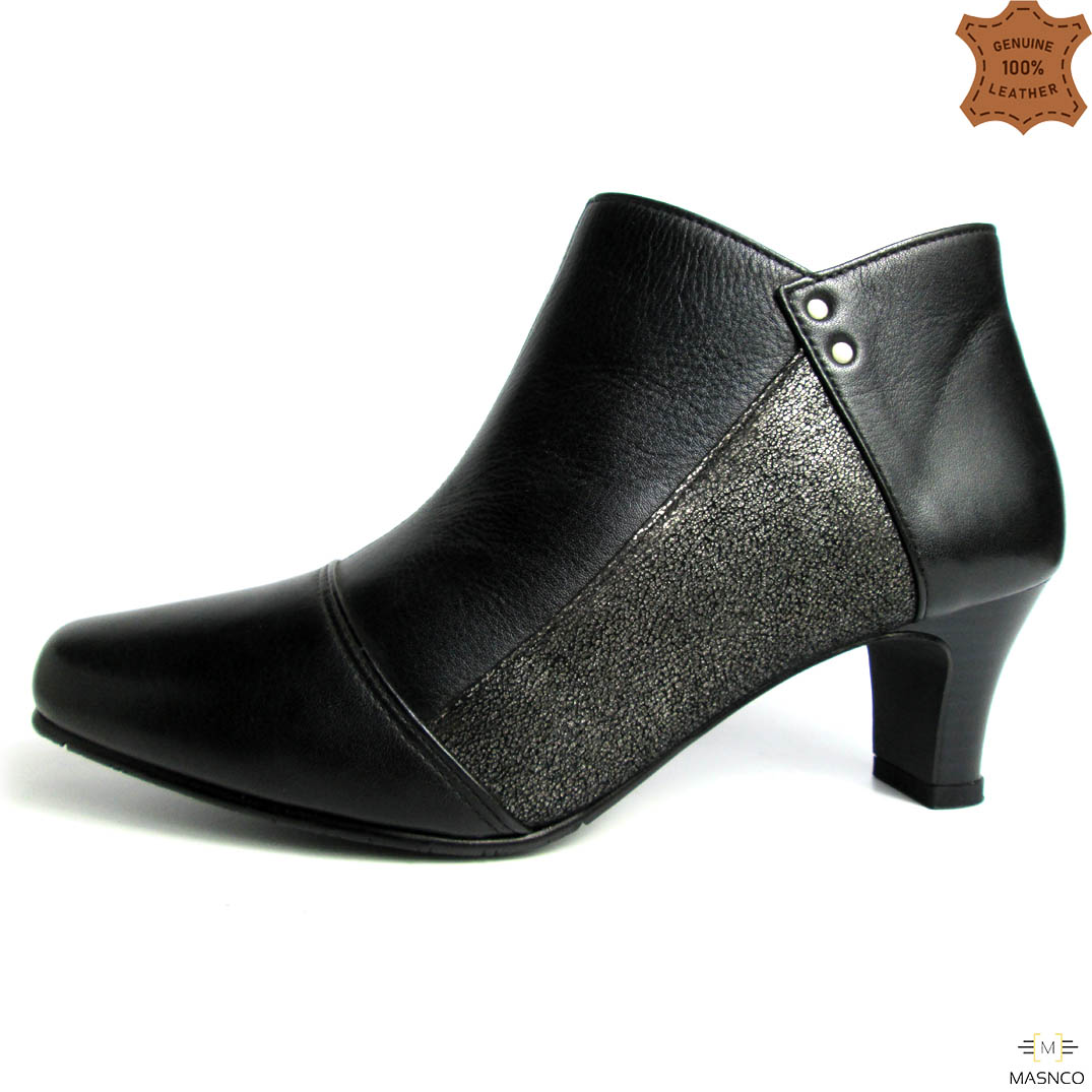 Classic Leather Zipper Boots For Women