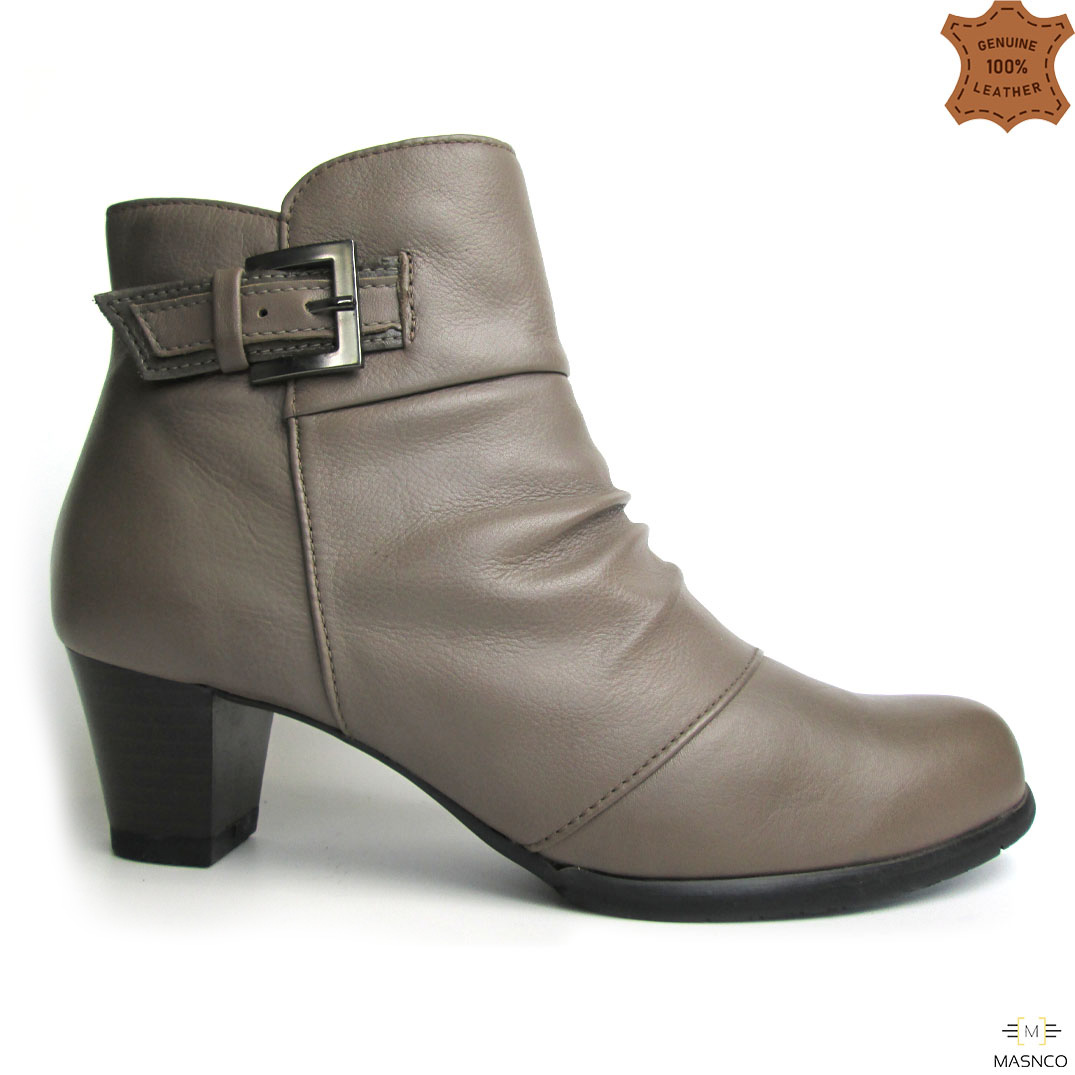 Women’s Beige Riding Leather Boots