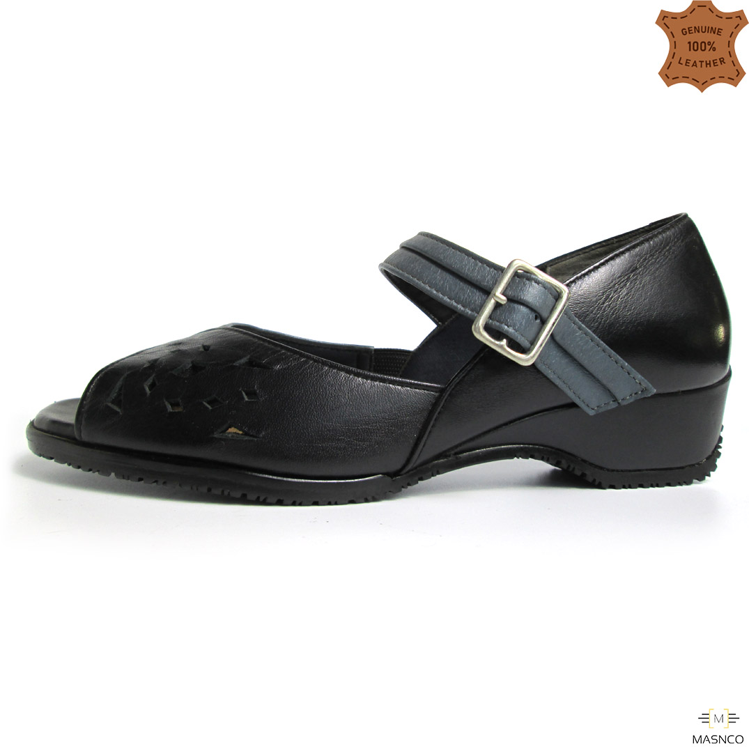 Leather Shoe with Buckles
