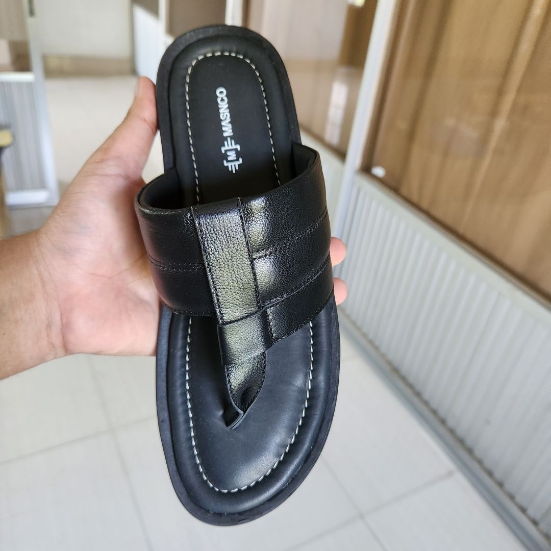 Black Leather Sandal with maximum comfort