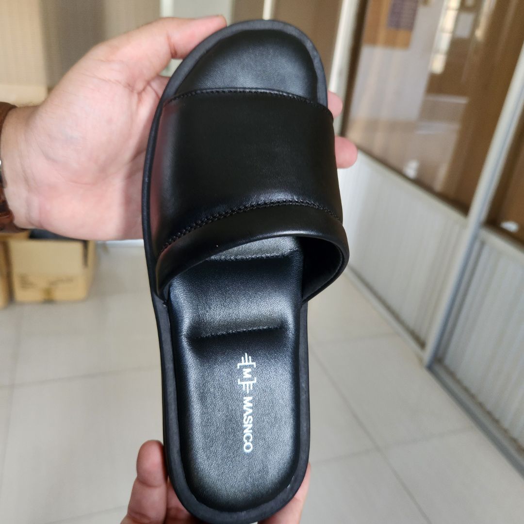 Leather Slider with maximum comfort in Black – MASNCO