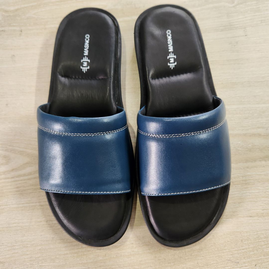 Leather Slider with maximum comfort in Blue